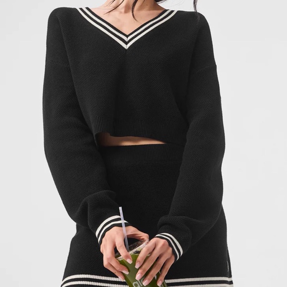Alo Yoga Tennis Club Sweater Knit V-Neck Pullover Black/Ivory S